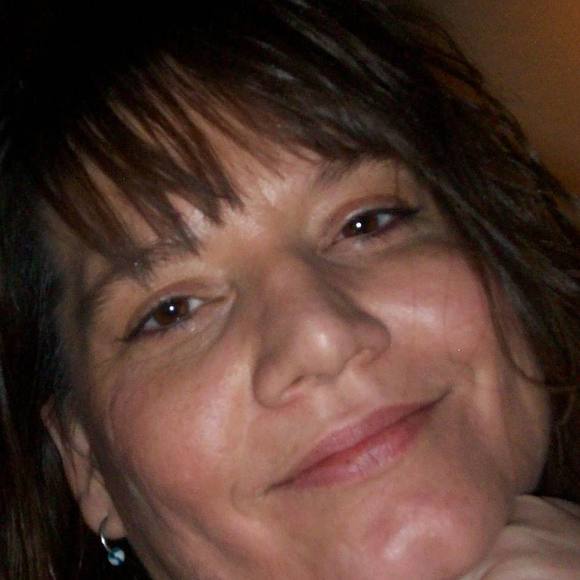 Meet your Posher, Crystal - Picture 1 of 1